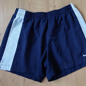 NIKE Athletic Shorts Women's Small
